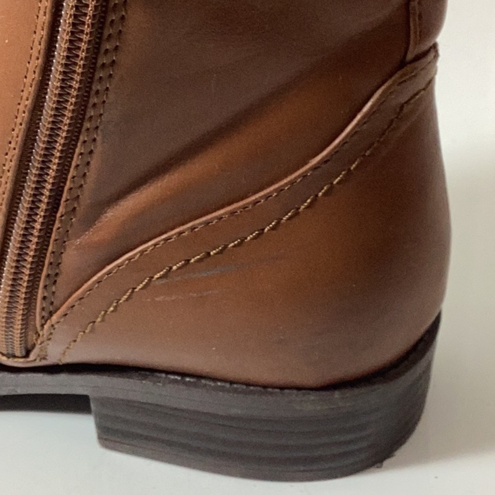 Boot - Picture 6 of 7